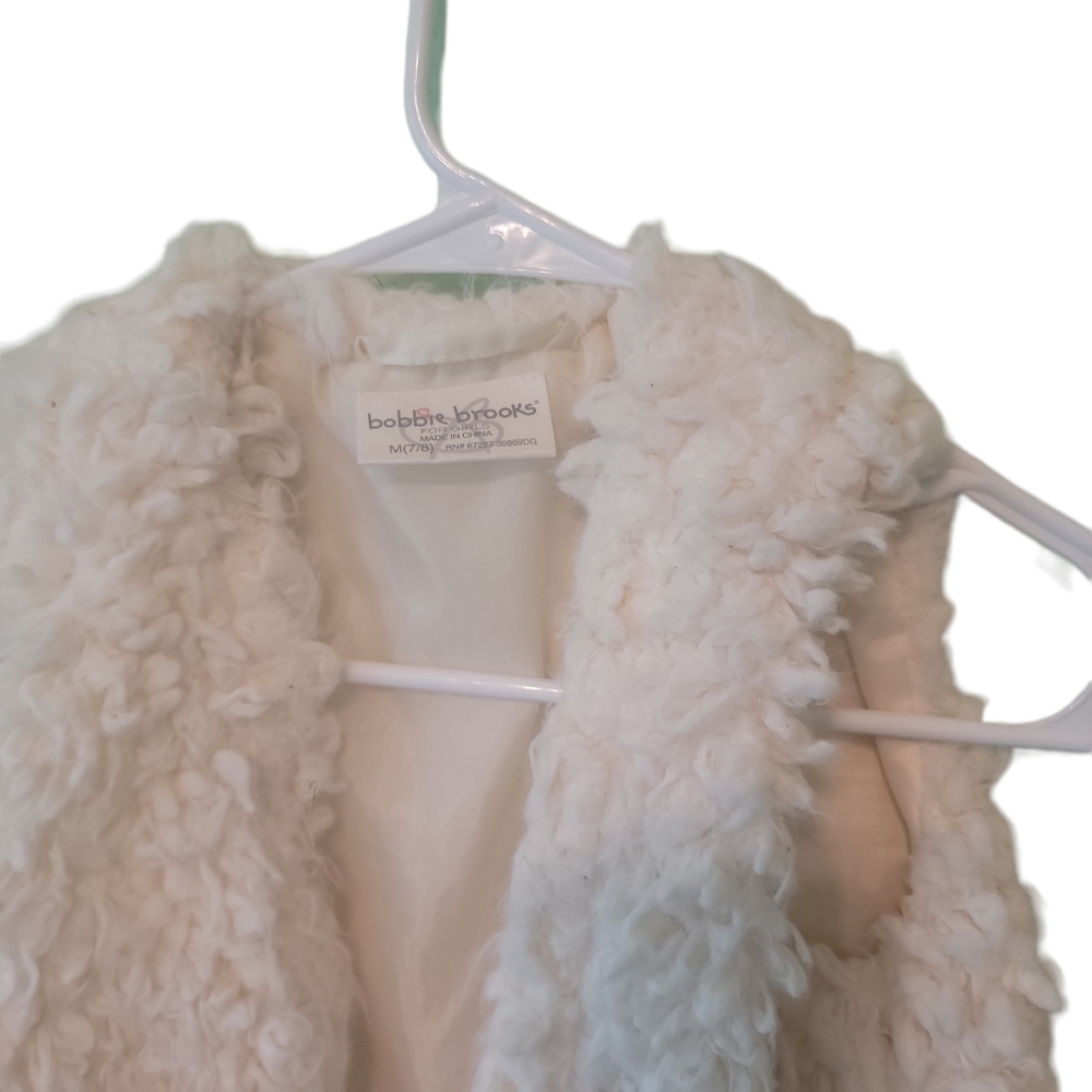 Bobbie Brooks Vest Girls Winter White Faux Animal  Sz Medium - Picture 4 of 4